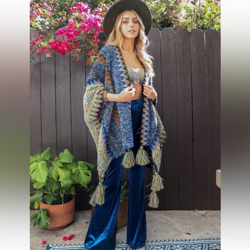 Colorful Crochet Patterned Ruana - Picture 2 of 3